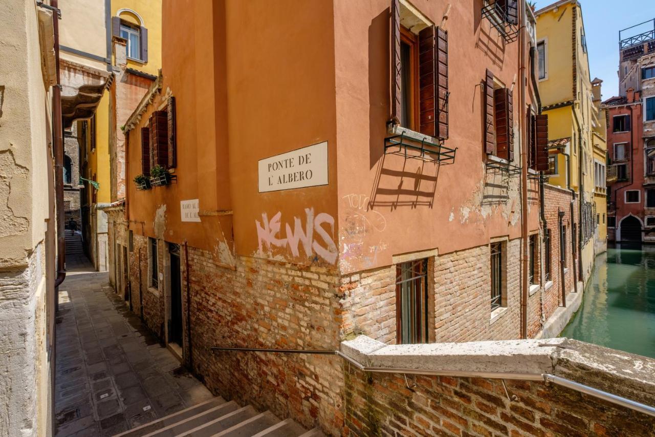 Casa Dell'Albero Lägenhet Venedig Exteriör bild